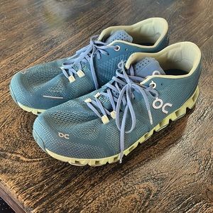 On Cloud X Running Shoes Blue Women’s Size 9